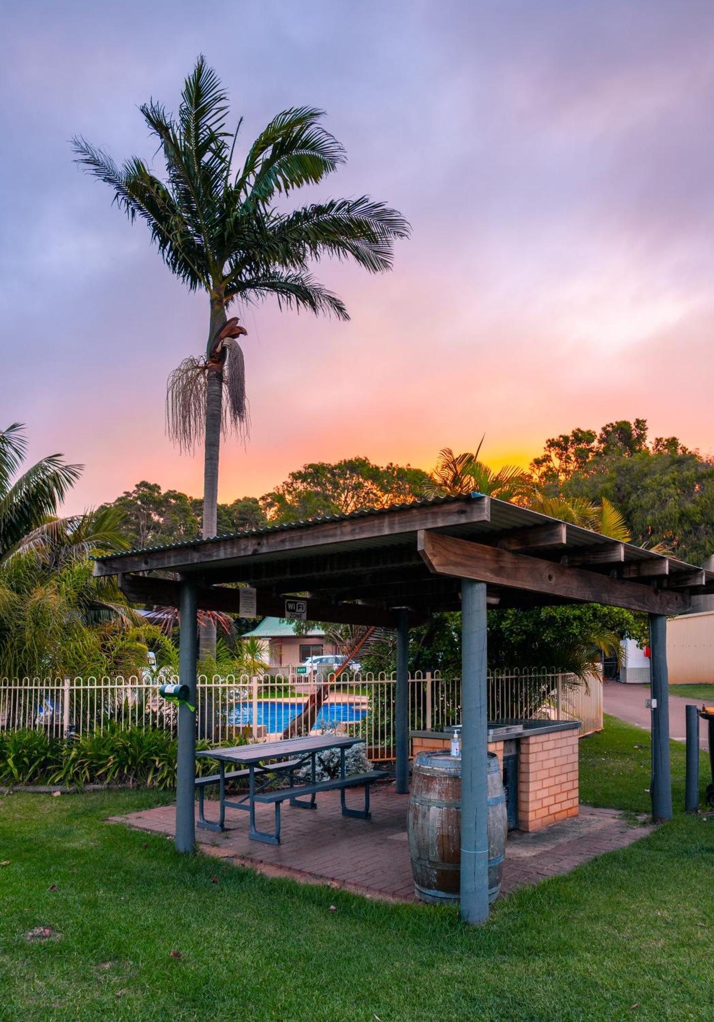 Margaret River Tourist Park Экстерьер фото